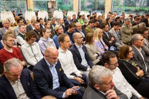 126 2022 11 fhp holzgespraeche